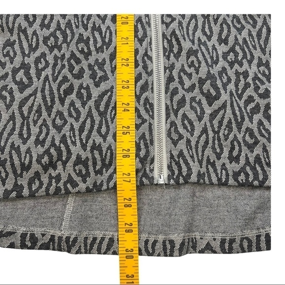 Soft Surroundings Lyra Jacket Grey Animal Leopard Print Size L Large - Picture 8 of 8